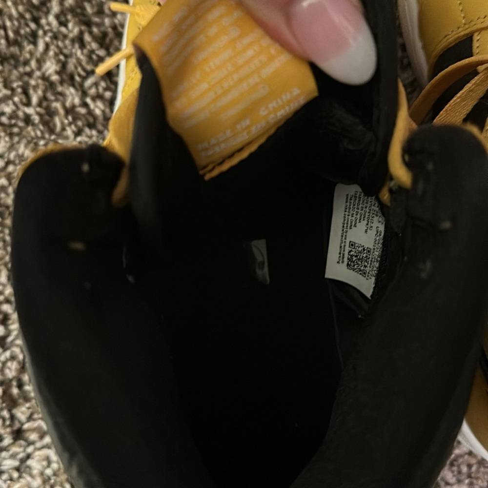 Air Jordan sneakers - Picture 6 of 7